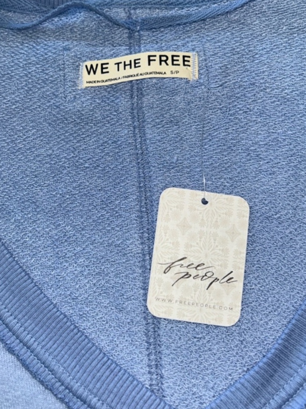 Free People We The Free Venice VNeck Sweatshirt in Periwinkle. Size Small. - Picture 5 of 7